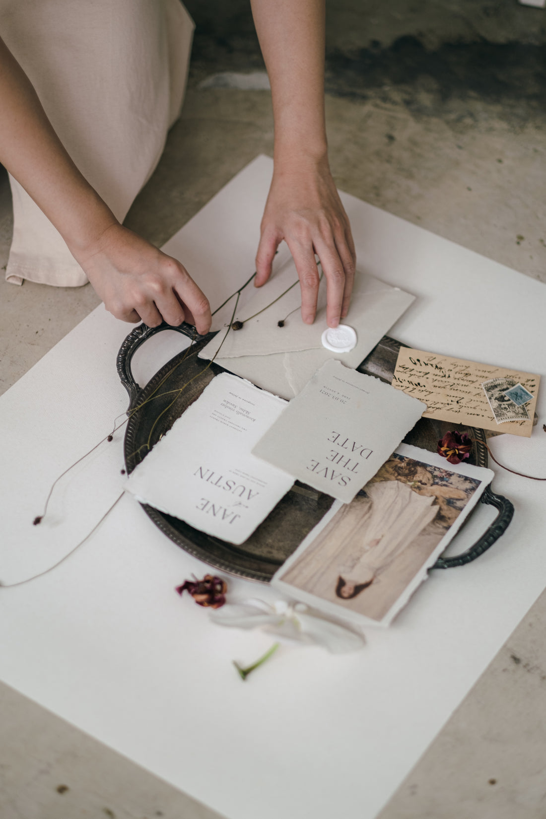 THE MANY WAYS OF PAPER - A DESIGNER SPOTLIGHT: with Daylight Letters, Hong Kong