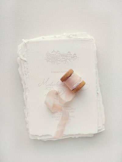 TELL US ABOUT... A close look on a special design. With soft rosy calligraphy by Martina Lyons, Spain